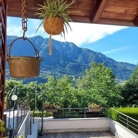 Casa Vacanza Il Glicine Casale Corte Cerro Bagian luar foto