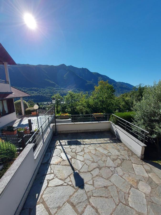 Casa Vacanza Il Glicine Casale Corte Cerro Bagian luar foto